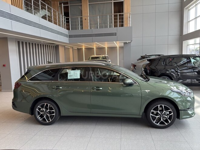 Kia Ceed SW-3