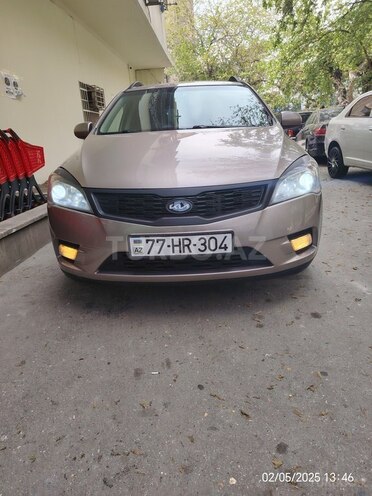 Kia Ceed 2011, 249,000 km - 1.6 l - Bakı