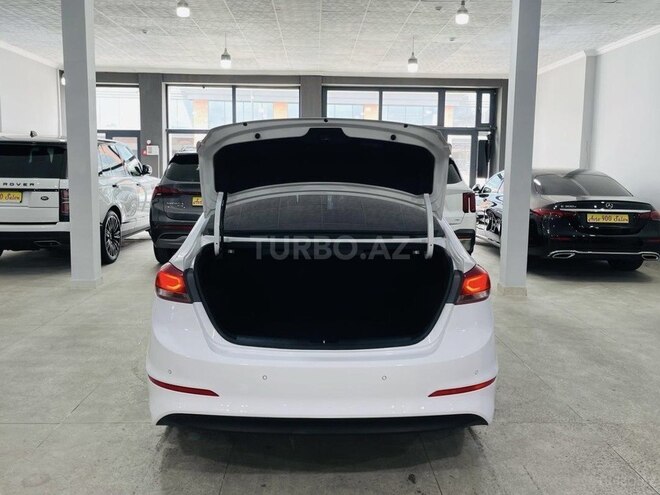 Hyundai Elantra 2016, 84,000 km - 1.6 l - Bakı