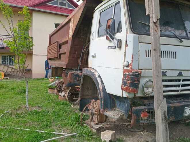 KamAz 65115 1988, 200,000 km - 11.0 л - Balakən