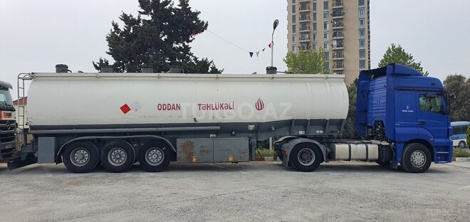 Mercedes Axor 1824 2009, 940,000 km - 11.0 l - Bakı