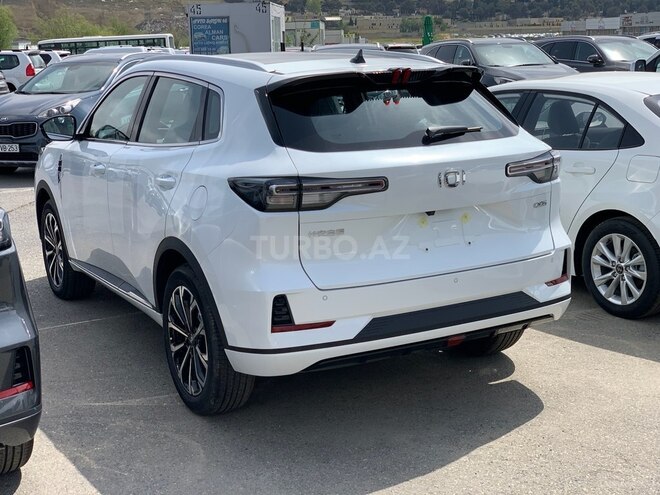 Changan Qiyuan Q05-3