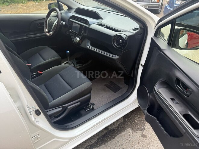 Toyota Aqua 2018, 41,000 km - 1.5 l - Bakı