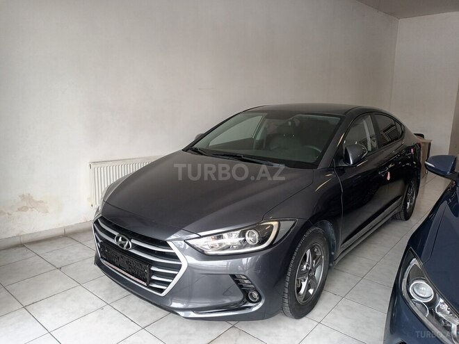 Hyundai Avante-1