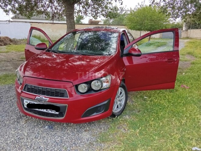 Chevrolet Aveo 2012, 380,000 km - 1.4 л - Salyan