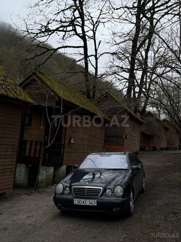 Mercedes E 220 d 2001, 811,700 km - 2.2 l - Masallı