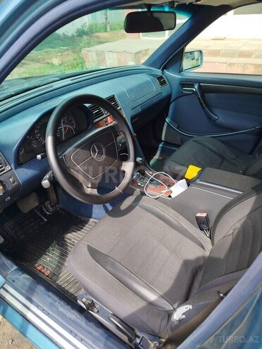 Mercedes C 180 1998, 220,000 km - 1.8 l - Masallı