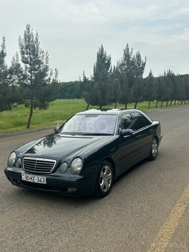 Mercedes E 220 d 2001, 811,700 km - 2.2 l - Masallı