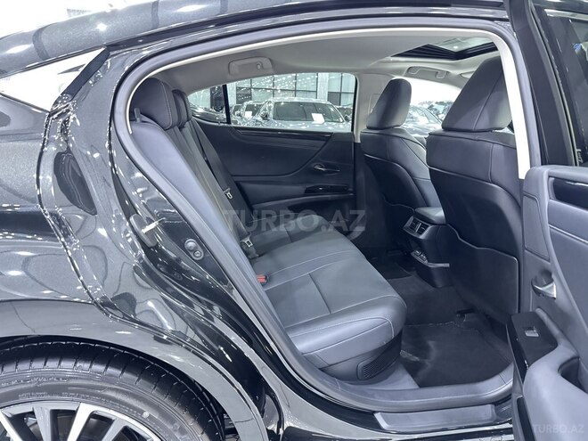 Lexus ES 300h 2023, 2,200 km - 2.5 l - Bakı