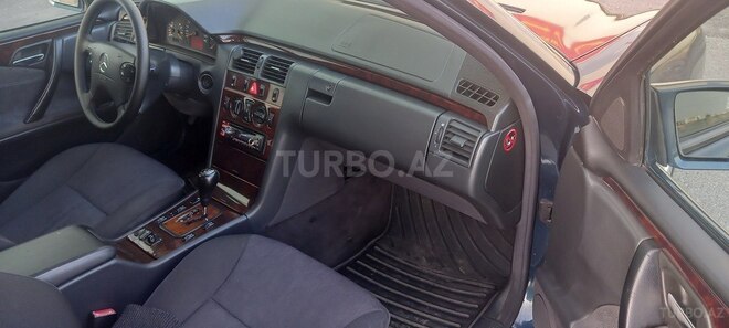 Mercedes E 220 d 1999, 410,000 km - 2.2 l - Bakı
