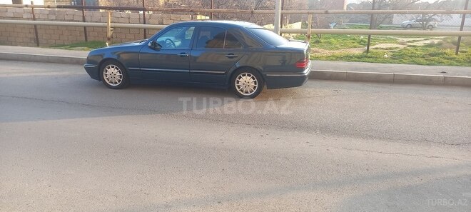 Mercedes E 220 d 1999, 410,000 km - 2.2 l - Bakı