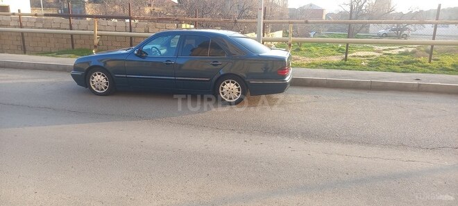 Mercedes E 220 d 1999, 410,000 km - 2.2 l - Bakı