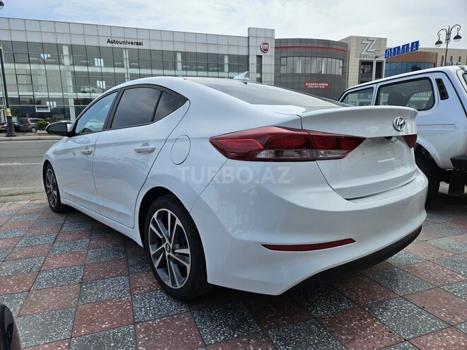 Hyundai Elantra 2017, 209,215 km - 2.0 л - Bakı