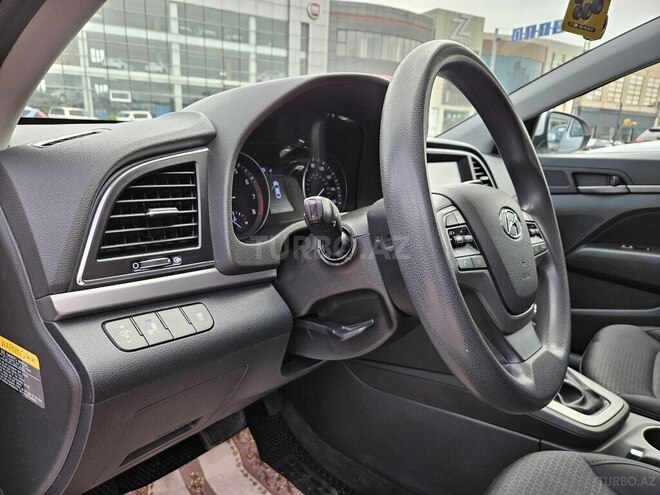 Hyundai Elantra 2017, 209,215 km - 2.0 л - Bakı