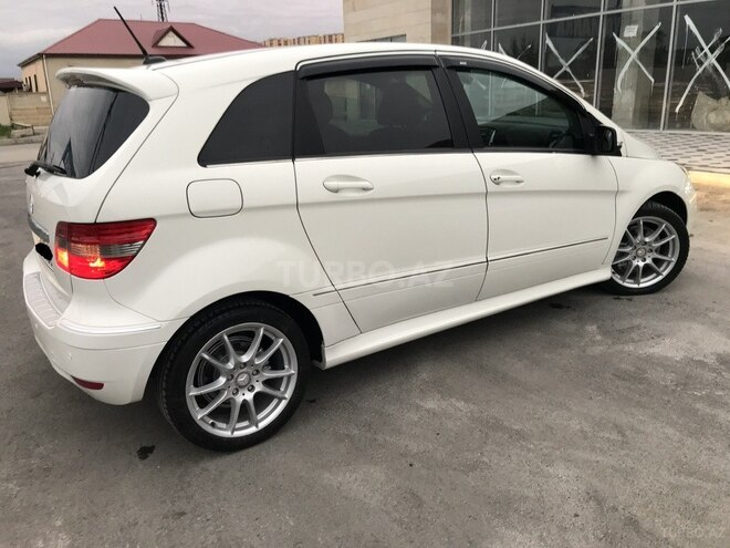 Mercedes B 180 2012, 75,000 km - 1.6 л - Sumqayıt
