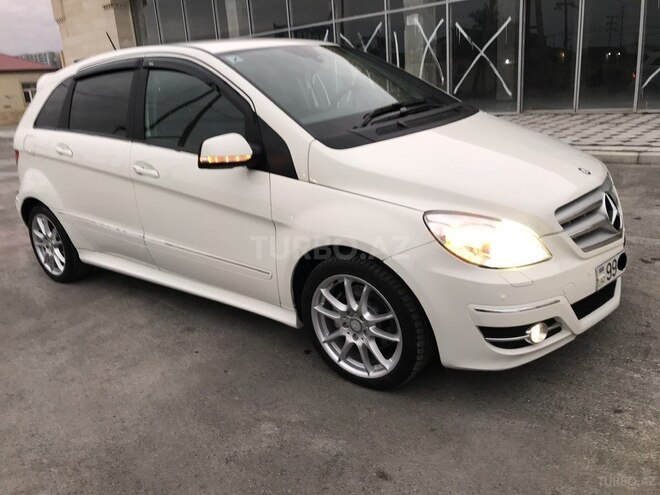 Mercedes B 180 2012, 75,000 km - 1.6 л - Sumqayıt