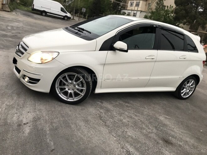 Mercedes B 180 2012, 75,000 km - 1.6 л - Sumqayıt