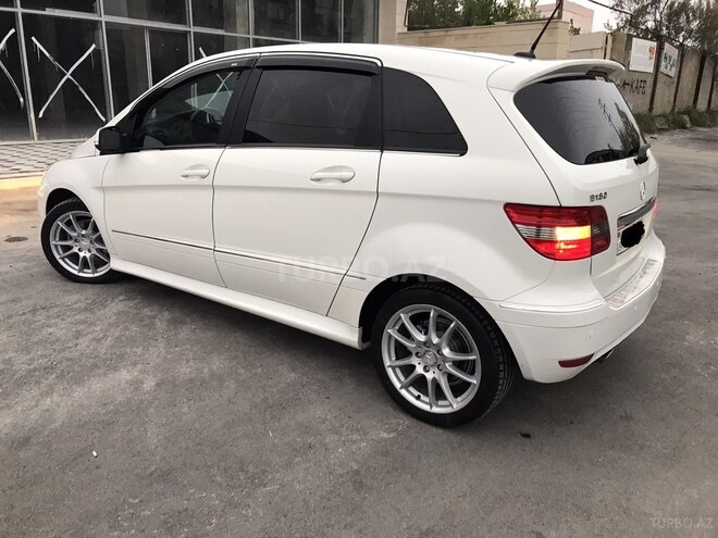 Mercedes B 180 2012, 75,000 km - 1.6 л - Sumqayıt