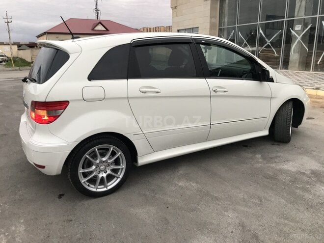 Mercedes B 180 2012, 75,000 km - 1.6 л - Sumqayıt