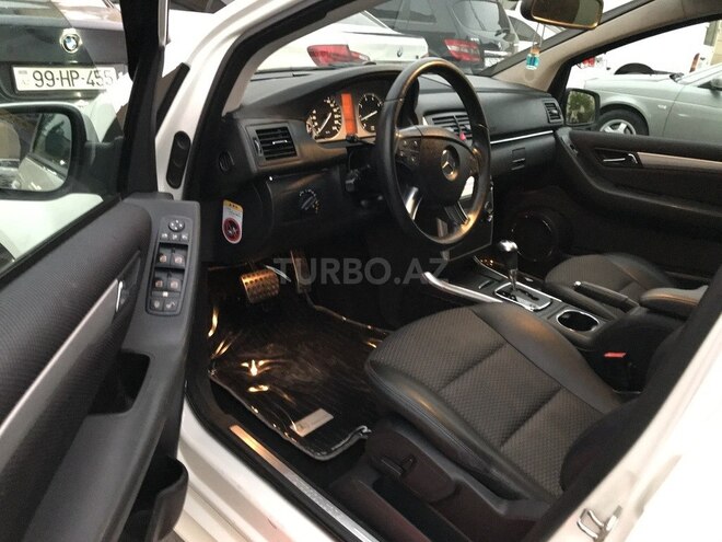 Mercedes B 180 2012, 75,000 km - 1.6 л - Sumqayıt
