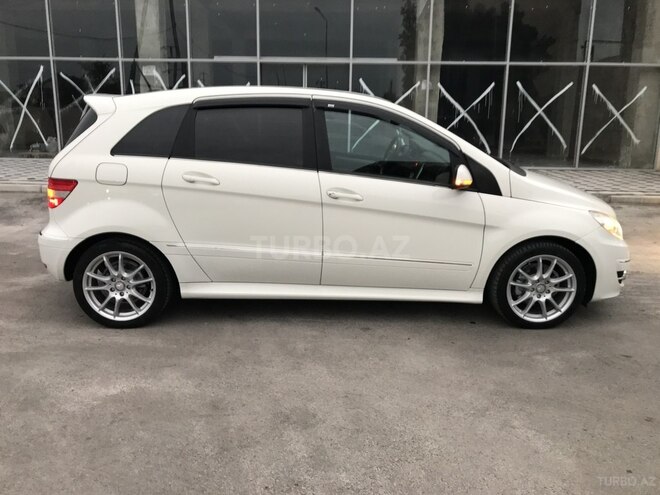 Mercedes B 180 2012, 75,000 km - 1.6 л - Sumqayıt