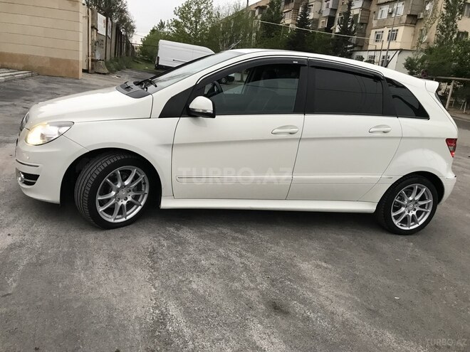 Mercedes B 180 2012, 75,000 km - 1.6 л - Sumqayıt
