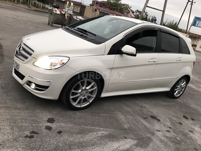 Mercedes B 180 2012, 75,000 km - 1.6 л - Sumqayıt