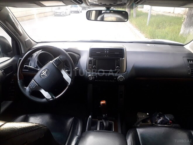 Toyota Land Cruiser Prado 2010, 220,000 km - 2.7 л - Bakı