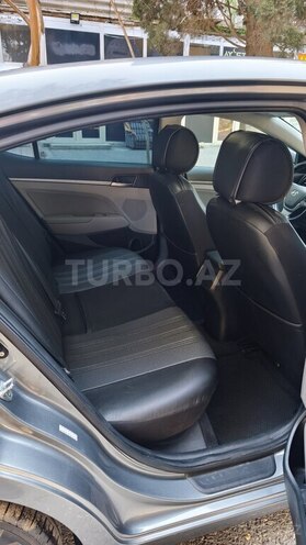 Hyundai Elantra 2017, 113,000 km - 2.0 l - Bakı