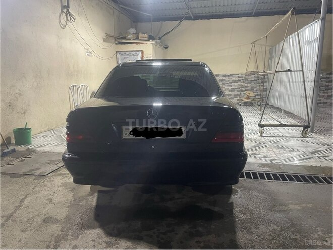 Mercedes C 220 d 2000, 547,000 km - 2.2 л - Yevlax