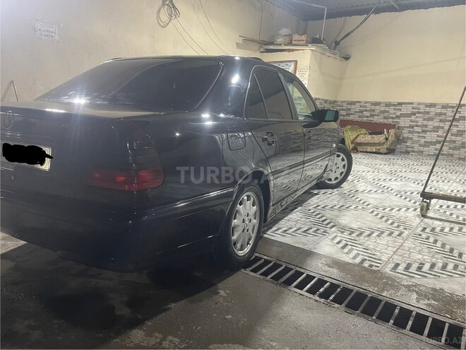 Mercedes C 220 d 2000, 547,000 km - 2.2 л - Yevlax