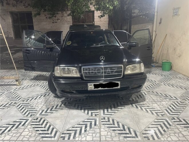 Mercedes C 220 d 2000, 547,000 km - 2.2 л - Yevlax
