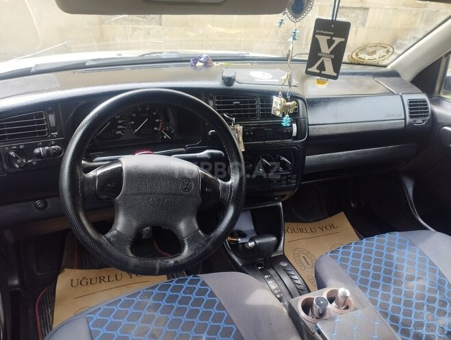 Volkswagen Golf 1994, 54,325 km - 2.0 л - Ağdaş