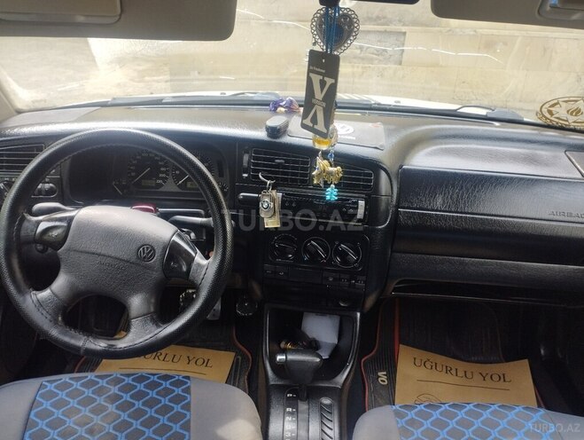 Volkswagen Golf 1994, 54,325 km - 2.0 л - Ağdaş