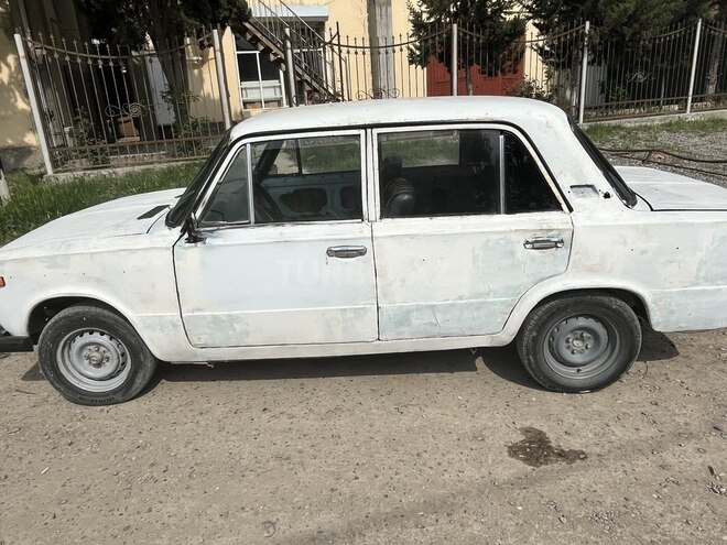 LADA (VAZ) 2106 1980, 50,000 km - 1.6 l - Salyan