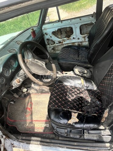 LADA (VAZ) 2106 1980, 50,000 km - 1.6 l - Salyan