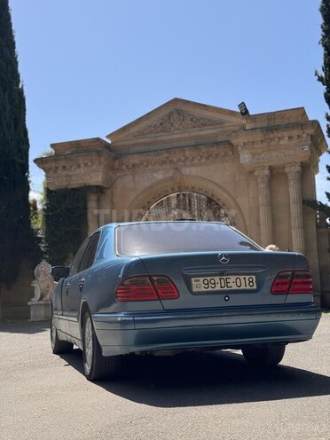 Mercedes E 240 1999, 350,000 km - 2.4 l - Şəmkir