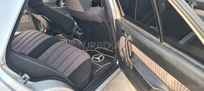 Mercedes 190 1991, 380,817 km - 2.0 l - Bərdə