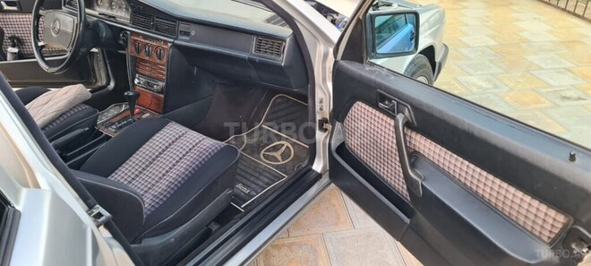 Mercedes 190 1991, 380,817 km - 2.0 l - Bərdə