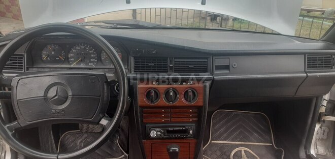Mercedes 190 1991, 380,817 km - 2.0 l - Bərdə