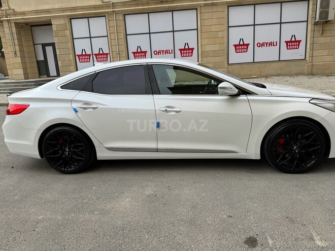 Hyundai Grandeur 2015, 200,000 km - 2.2 л - Sumqayıt