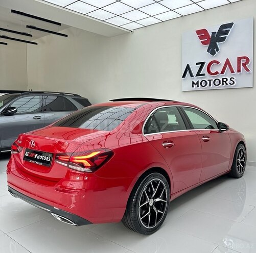 Mercedes A 220-3