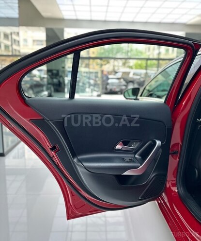 Mercedes A 220-17
