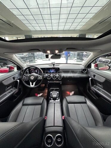 Mercedes A 220-11