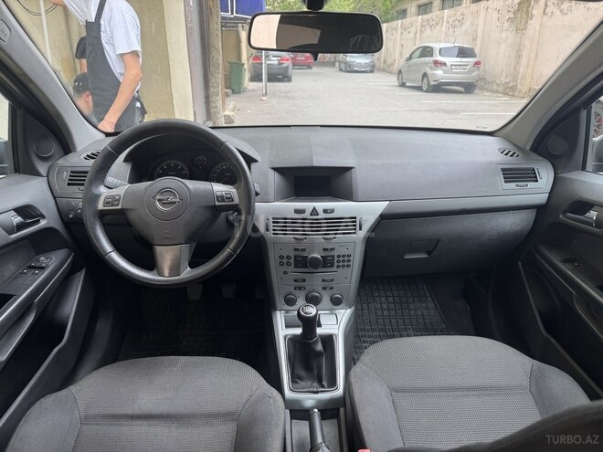 Opel Astra 2009, 220,000 km - 1.4 l - Bakı