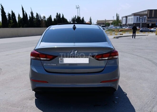 Hyundai Elantra 2018, 61,000 km - 2.0 л - Bakı