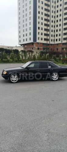 Mercedes E 280 1990, 278,000 km - 2.8 l - Bakı