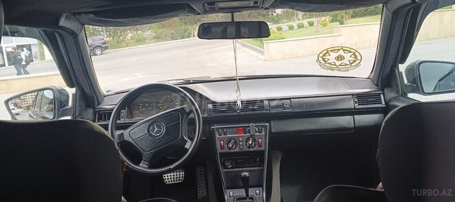 Mercedes E 280 1990, 278,000 km - 2.8 l - Bakı