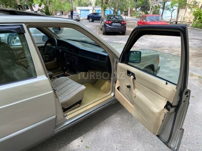 Mercedes 190 1991, 225,588 km - 2.0 l - Bakı