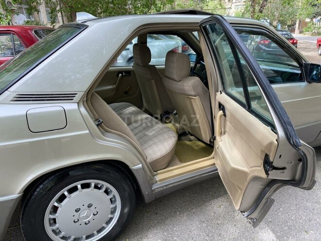 Mercedes 190 1991, 225,588 km - 2.0 l - Bakı